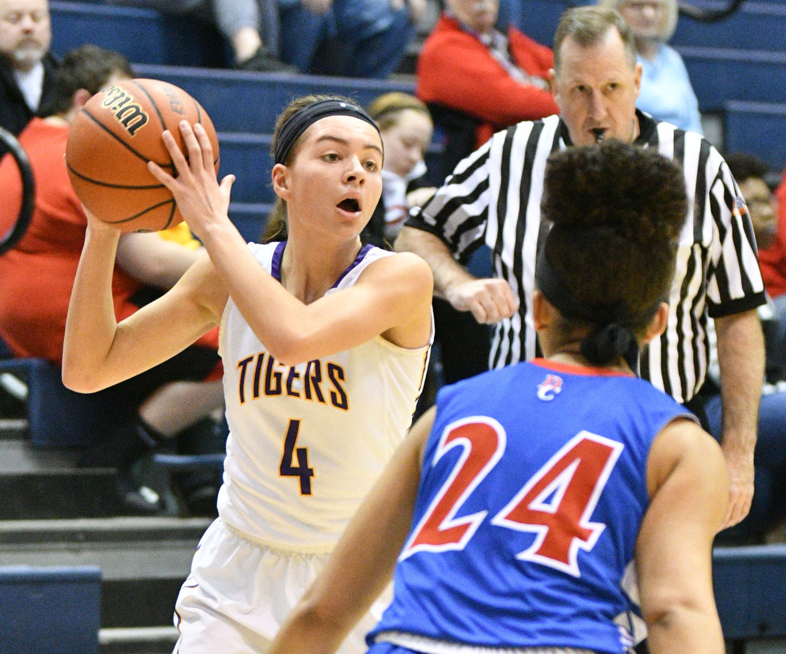 IHMVCU Shootout - Davenport Central vs. Sherrard